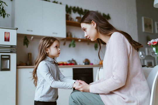 5 patarimai, kaip atsisveikinti prie darželio Pagarbi Tėvystė atsisveikinimas prie darželio tėvystės patarimai vaikų emocijos darželio atsisveikinimas patarimai mamoms tėvystės koučerė Dovilė Šafranauskė tėvų emocijos vaikų emocijos