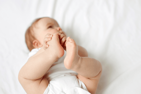 Ką svarbu žinoti apie klubų displaziją kineziterapeutė Eglė Tamašauskienė pirmas judesys klubų displazija specialisto pagalba Kaip atpažinti klubų displaziją Klubų displazijos gydymo būdai Kodėl atsiranda klubų displazija
